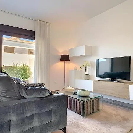 Balcon De La Laguna Ground Floor 3 Bedroom - By Oyoostays