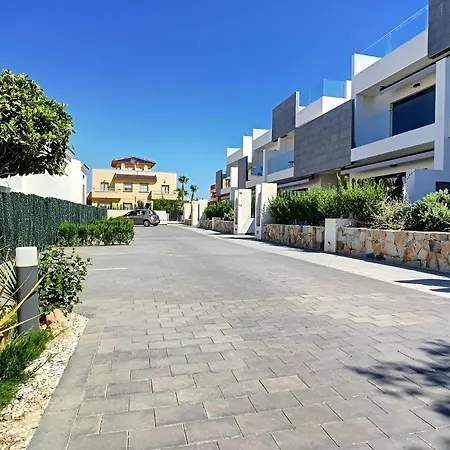 Apartmán Balcon De La Laguna, Ground Floor Apt, Stunning Garden, Pools - By Oyoostays